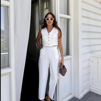 Capri Chic White - Комплект топ/елек и панталон с капси