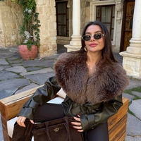 Belted Luxe – Кожено яке с голяма яка