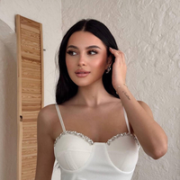 Glam Chic white – Вталена миди рокля с камъни и цепка