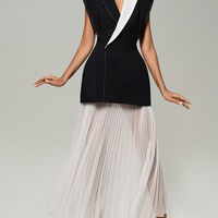 Pleated -  Elegance Dress - Черно-бяла елегантна рокля с плисирана пола