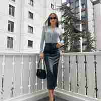 Елегантна кожена пола Noir