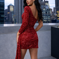 Къса червена рокли в пайети