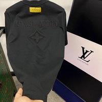 Тениска LV