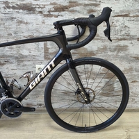ЧАСТНА ПРОДАЖБА | Giant Defy Pro 0 Disc SRAM AXS Syncros | M/L