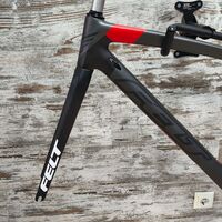 Карбонова рамка FELT ZW2 Rim с дефект на боята | 43