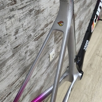 Карбонова рамка Cinelli Pressure II Team Colpack Disc | L