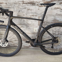 DEMO Scott Addict RC30 105 Di2 Syncros Capital 1.0 | L