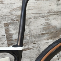 Giant Defy Pro 1 Disc 105 Di2/Ultegra Aeolus Pro 37 Tubeless | S