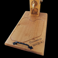 Дъска за мезета с чешма и диспенсър за алкохол