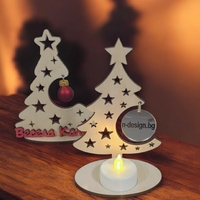 Дървена елха със стойка , висулка и LED свещ