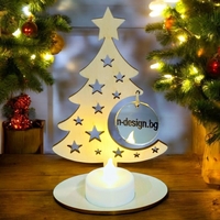 Дървена елха със стойка , висулка и LED свещ