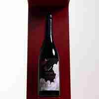 “THRONE OF WINE” SCULPTURE MERLOT 2018 N 197 Х MIKA SAV