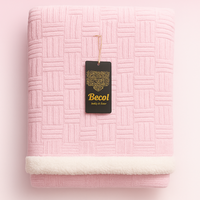 Меко одеяло с пухкава подплата в розово