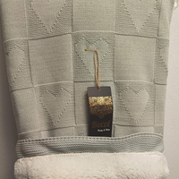 Меко одеяло с пухкава подплата в зелен цвят