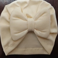 Бебешка шапка тип тюрбан 0-6 месеца