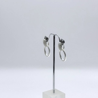 Сребърни обици с английско закопчаване овал с циркони