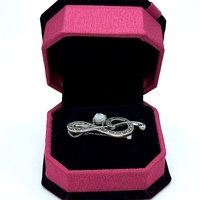 Брошка ключ сол с марказити и седеф