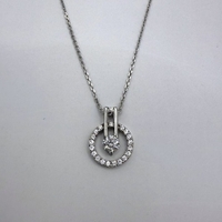 Сребърно колие с мойсанит