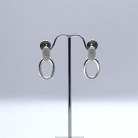 Сребърни обици с английско закопчаване овал с циркони