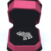 Брошка слонче с марказити и гранат