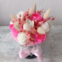 Букет от соеви свещи