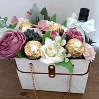 Чантичка с цветя