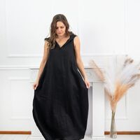 Черна ленена рокля тип балон с качулка и джобове