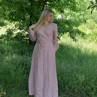 Бяла ленена рокля с прехлупване