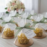 Ръчно изработени  подаръчета във формата на цветя за сватби и събития