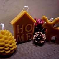 Ароматна свещ от 100% пчелен восък „Златно Еленче“ – Флоримед