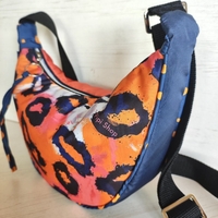 Чанта с регулируема дръжка 