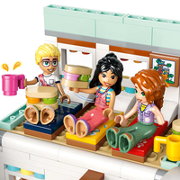 LEGO® Friends Приключение с кемпер на приятелството 42663