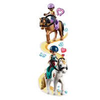 LEGO® Friends Конюшнята на Отъм 41745