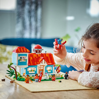 LEGO® Disney Къщата на плажа на Лило и Стич 43268