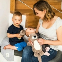Плюшена играчка Babyono Маги с дрънкалка 737