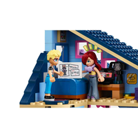 LEGO® Friends Семейните къщи на Оли и Пейсли 42620