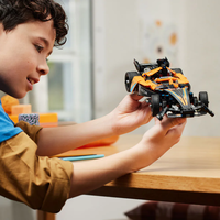 LEGO® Technic Състезателна кола NEOM McLaren Formula E 42169