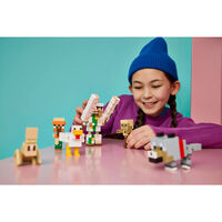 LEGO® Minecraft® Пустинната атака на жокея на пилета 21592