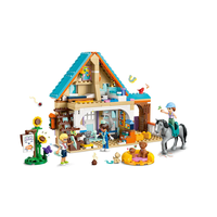 LEGO® Friends Ветеринарна клиника за коне и домашни любимци 42651