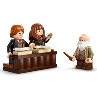 LEGO® Harry Potter™ Замъкът Хогуортс - Час по вълшебство 76442