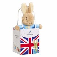 Плюшена играчка Peter Rabbit в подаръчна торбичка