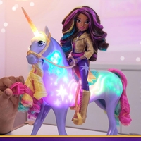 Kомплект интерактивна играчка светещ еднорог и кукла Spin Master Unicorn Academy Sophia & Rainbow Light-Up Wildstar, със звуци и музика