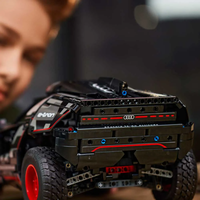 LEGO® Technic Audi RS Q e-tron 42160
