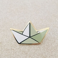Емайлирана брошка за дрехи и аксесоари - Хартиена Лодка
