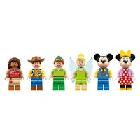 LEGO® Disney Празничен влак Disney 43212