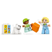 LEGO® DUPLO® Интерактивен приключенски влак 10427