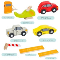 Дървен детски паркинг Raya Toys с коли и хеликоптер, 28 части