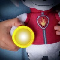 Плюшена играчка Spin Master Paw Patrol със светлина и мелодии, Snuggle Up Marshall