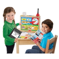 Комплект за игра Melissa&Doug в класната стая 18514