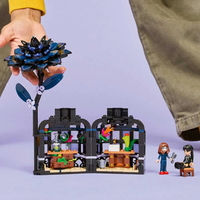 LEGO® Wednesday Черна далия 76784